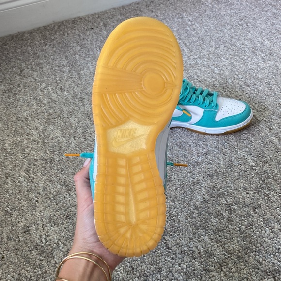 Nike low dunks perfect condition - Picture 4 of 5